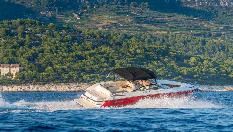 Exclusive speedboat rental – Transfers on Hvar – Valamar Experience ...